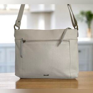 The Sak Cream Coloured Leather Shoulder Bag.
